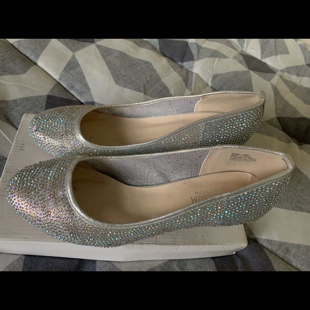 Dress Shoes - Picture 4 of 5